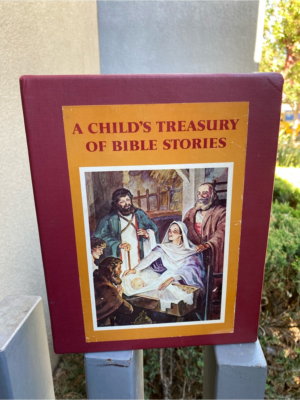 A Child's Treasury of Bible Stories - Maroon Hardcover